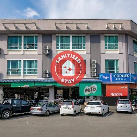 Oyo 89493 Q Hotel Mentakab Mentekab Екстериор снимка