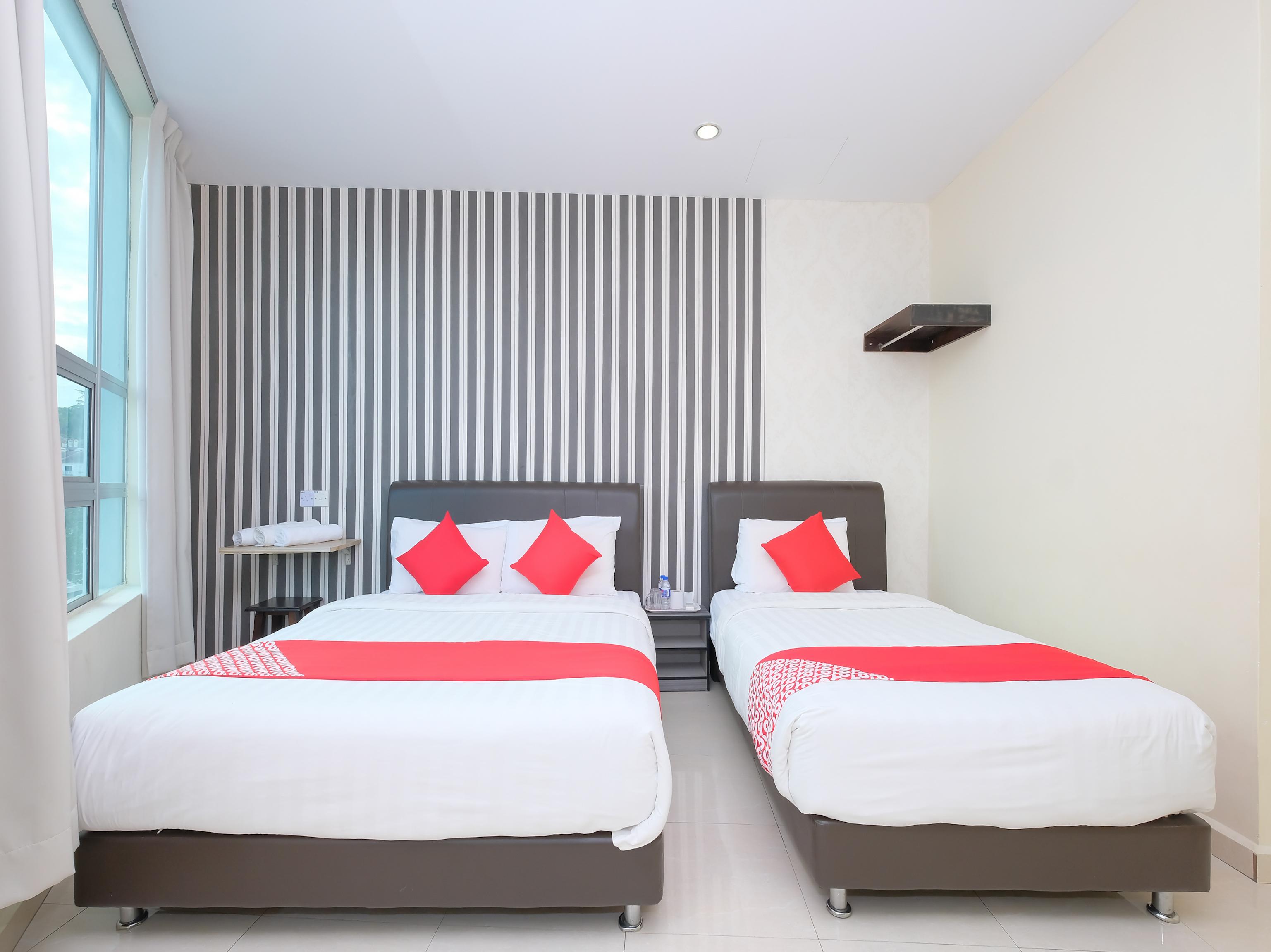 Oyo 89493 Q Hotel Mentakab Mentekab Екстериор снимка
