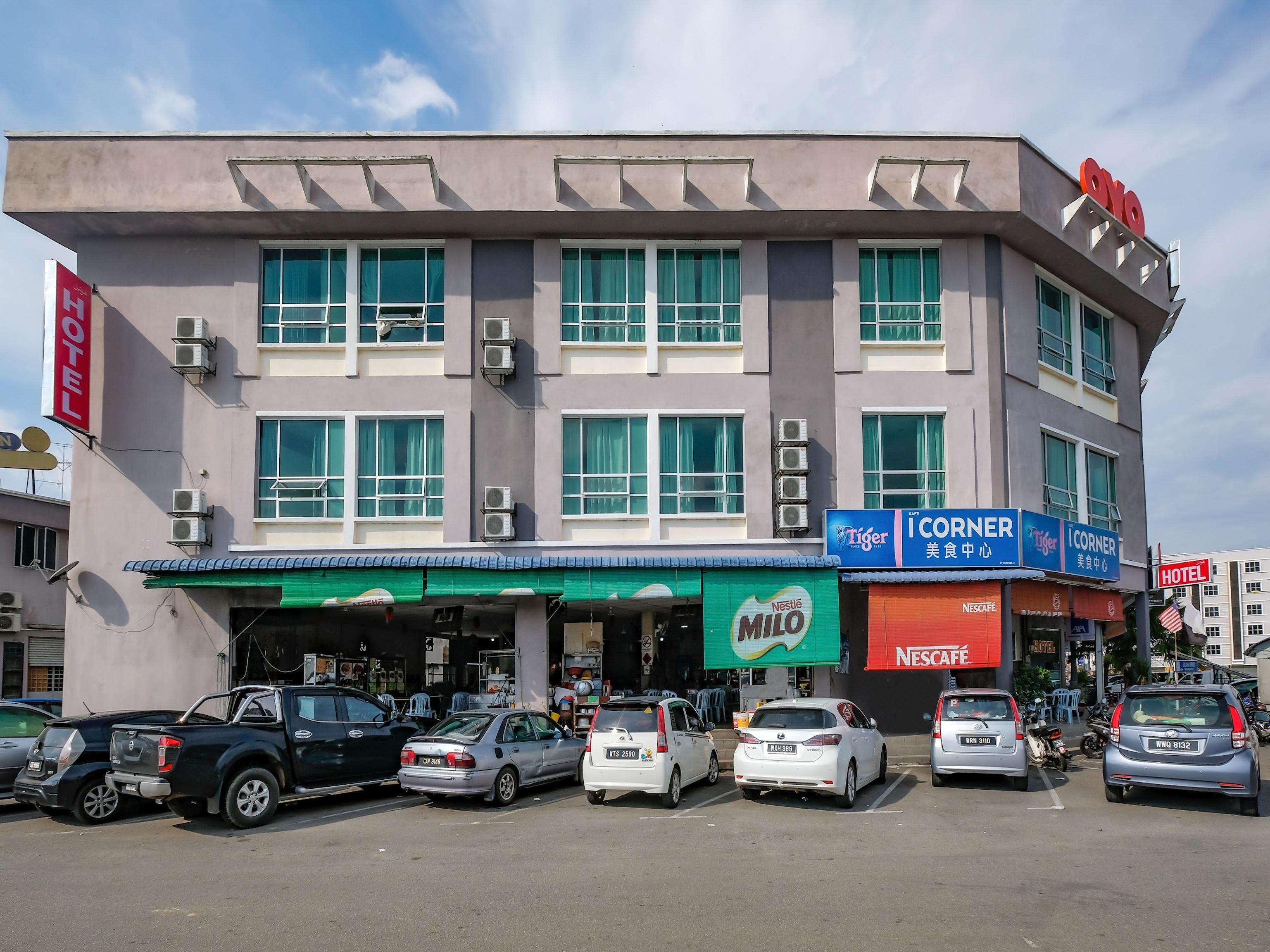 Oyo 89493 Q Hotel Mentakab Mentekab Екстериор снимка