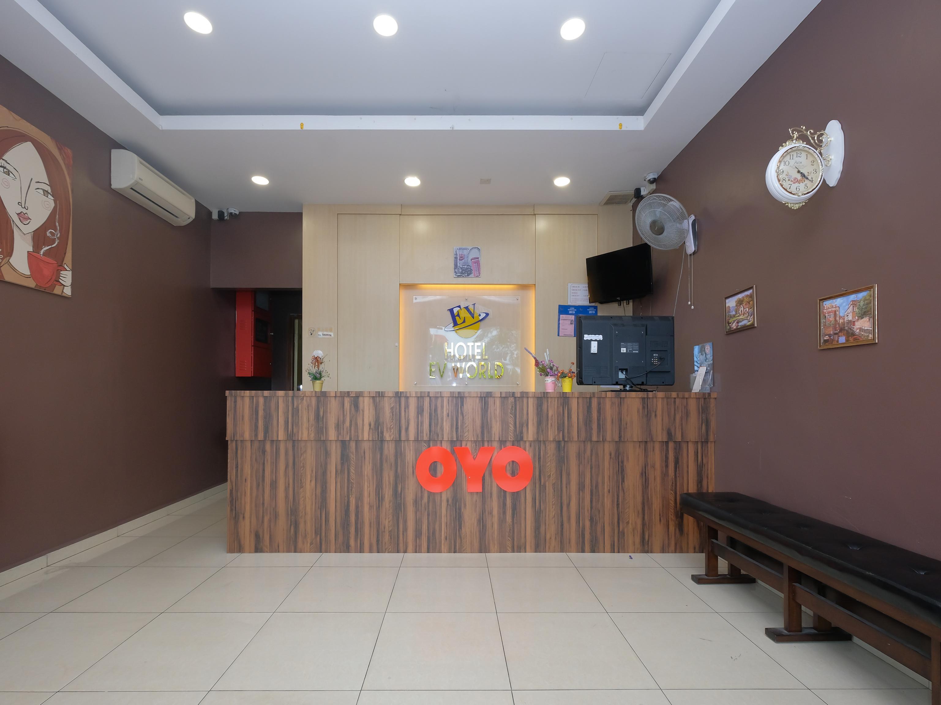 Oyo 89493 Q Hotel Mentakab Mentekab Екстериор снимка